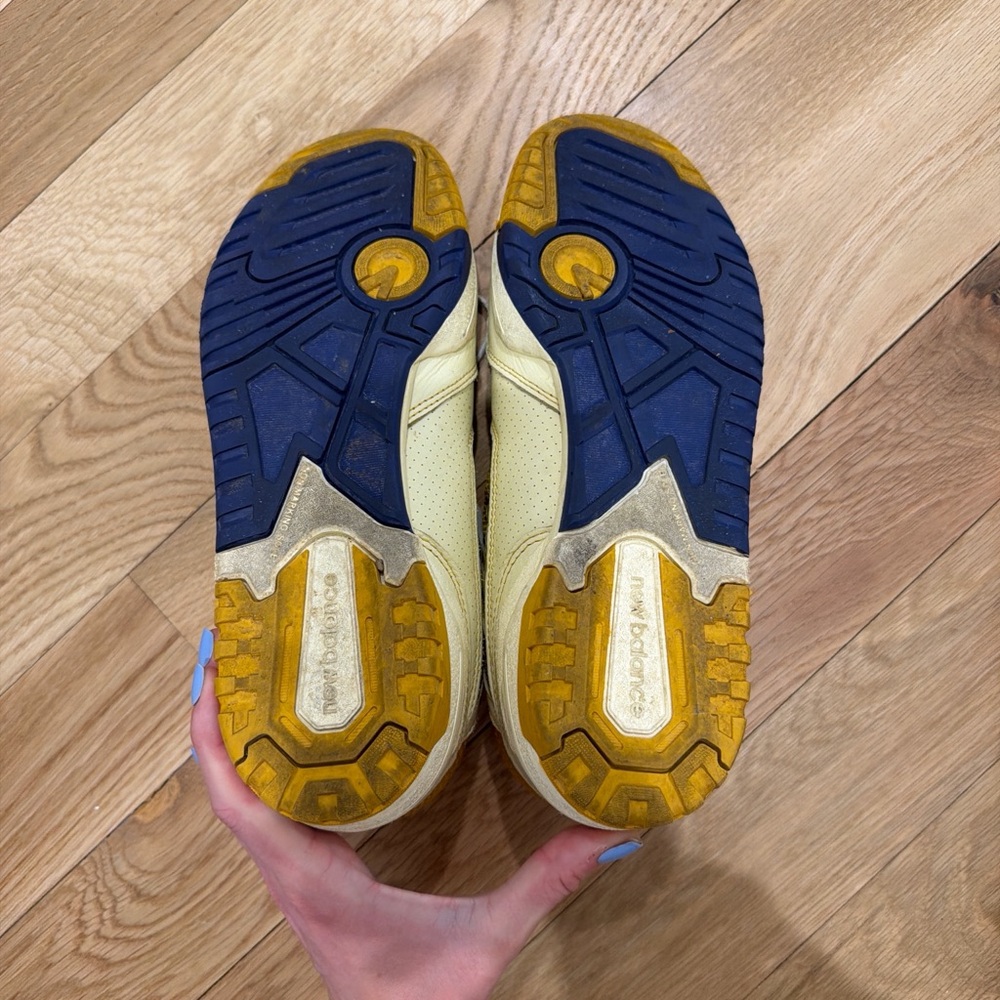 New Balance - Picture 3 of 4